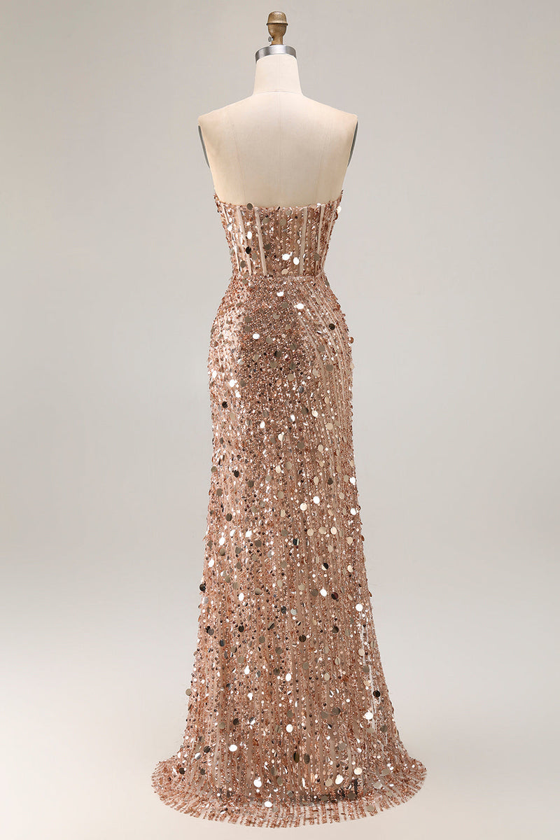 Laden Sie das Bild in den Galerie-Viewer, Glitzerndes Goldenes Trägerloses Pailletten Scheide Übergröße Langes Ballkleid mit Schlitz