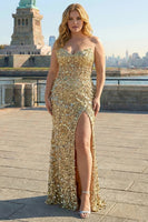 Laden Sie das Bild in den Galerie-Viewer, Glitzerndes Goldenes Trägerloses Pailletten Scheide Übergröße Langes Ballkleid mit Schlitz