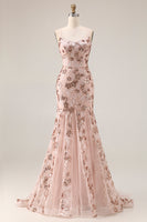 Laden Sie das Bild in den Galerie-Viewer, Glitzerndes Burgunder Meerjungfrauen Applikiertes Langes Ballkleid mit Pailletten