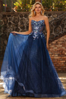 Laden Sie das Bild in den Galerie-Viewer, Marineblaues Trägerloses Transparentes Korsett Langes Tüll Ballkleid mit Pailletten