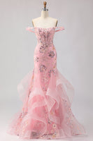 Laden Sie das Bild in den Galerie-Viewer, Schulterfreies Blush Meerjungfrauen Korsett Lange Plus Size Ballkleid mit Rüschen