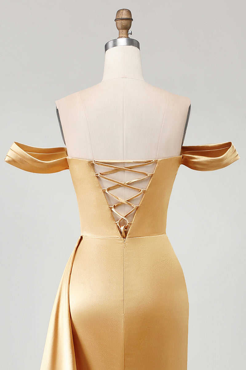 Laden Sie das Bild in den Galerie-Viewer, Goldenes Meerjungfrau Schulterloses Plissiertes Satin Ballkleid mit Schlitz