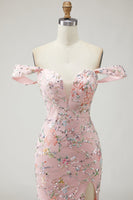 Laden Sie das Bild in den Galerie-Viewer, Gelbes Schulterfreies Meerjungfrauen Pailletten Langes Ballkleid mit Stickerei