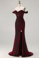 Laden Sie das Bild in den Galerie-Viewer, Schulterfreies Schwarzes Rotes Meerjungfrauen Korsett Übergröße Langes Ballkleid mit Schlitz