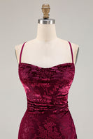 Laden Sie das Bild in den Galerie-Viewer, Dunkelgrünes Samt Etui Langes Ballkleid aus Samt