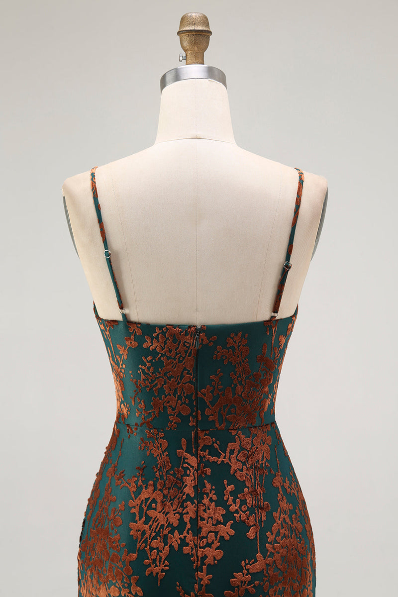 Laden Sie das Bild in den Galerie-Viewer, Dunkelgrünes Etui Spaghettiträger Maxi Hochzeitsgastkleid aus Samt mit Schlitz