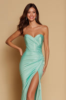 Laden Sie das Bild in den Galerie-Viewer, Mintgrünes Satin Meerjungfrau Herzausschnitt Gerafftes Langes Brautjungfernkleid mit Schlitz