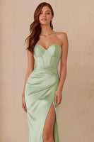 Laden Sie das Bild in den Galerie-Viewer, Dusty Sage Etui Satin Herzausschnitt Langes Brautjungfernkleid mit Schlitz