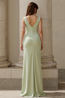 Laden Sie das Bild in den Galerie-Viewer, Dusty Sage Etui Gerafftes Maxi Brautjungfernkleid mit Wasserfallausschnitt