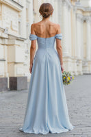 Laden Sie das Bild in den Galerie-Viewer, Himmelblaues Schulterfreies A-Linie Brautjungfernkleid mit Schlitz