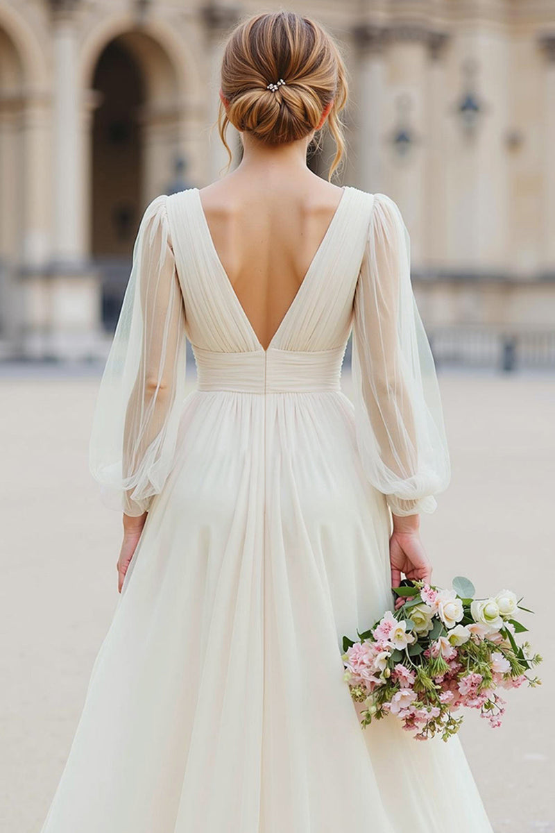 Laden Sie das Bild in den Galerie-Viewer, Elfenbein V-Ausschnitt Brautkleid mit langen Ärmeln