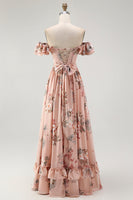 Laden Sie das Bild in den Galerie-Viewer, Blush Geblümtes Schulterfreies Brautjungfernkleid mit Rüschen