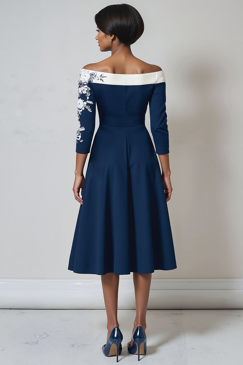 Laden Sie das Bild in den Galerie-Viewer, Blumen Marine A Linie Satin Midi Kleid für die Brautmutter mit Applikationen
