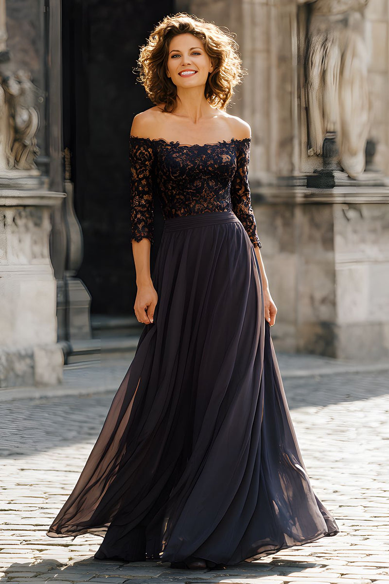 Laden Sie das Bild in den Galerie-Viewer, Schwarzes Schulterfreies Chiffon Langes Brautmutterkleid mit Spitze