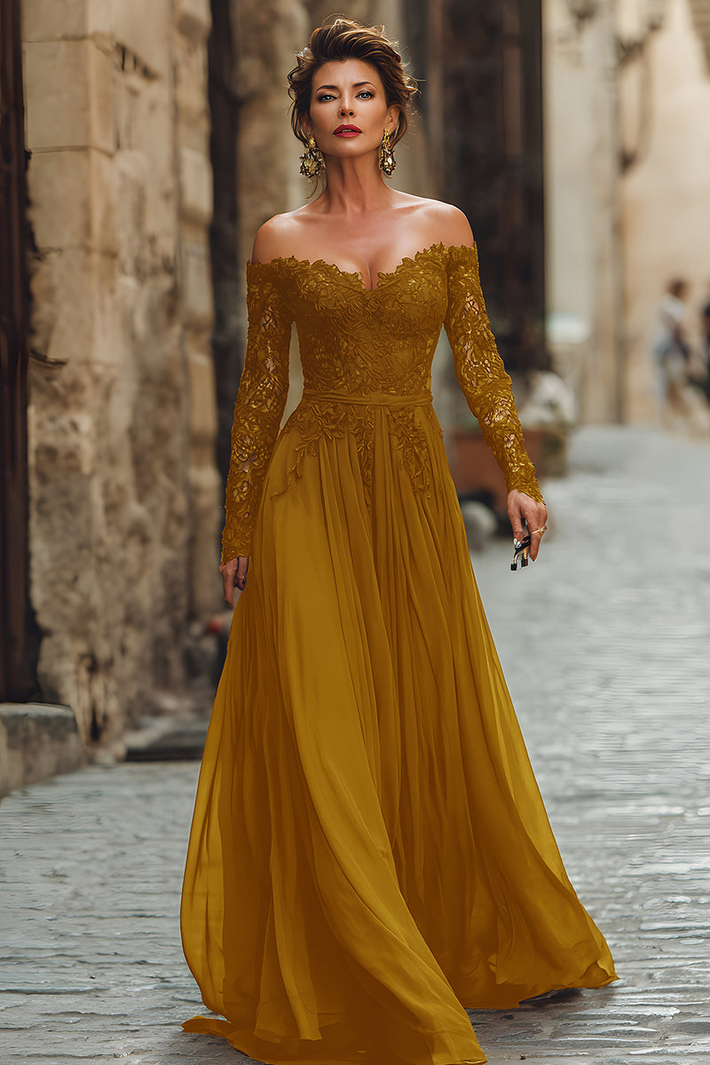 Laden Sie das Bild in den Galerie-Viewer, Cabernet A-Linie Langes Schulterfreies Kleid der Brautmutter mit Spitze