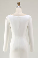 Laden Sie das Bild in den Galerie-Viewer, Elfenbein Brautkleid aus Satin mit Bateau-Ausschnitt und Schlitz