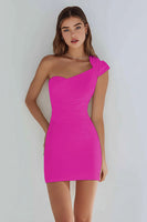 Laden Sie das Bild in den Galerie-Viewer, Schlichtes Figurbetontes Kleines weißes Kleid mit einer Schulter