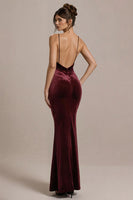 Laden Sie das Bild in den Galerie-Viewer, Burgunder Spaghettiträger Meerjungfrau Ballkleid aus Samt