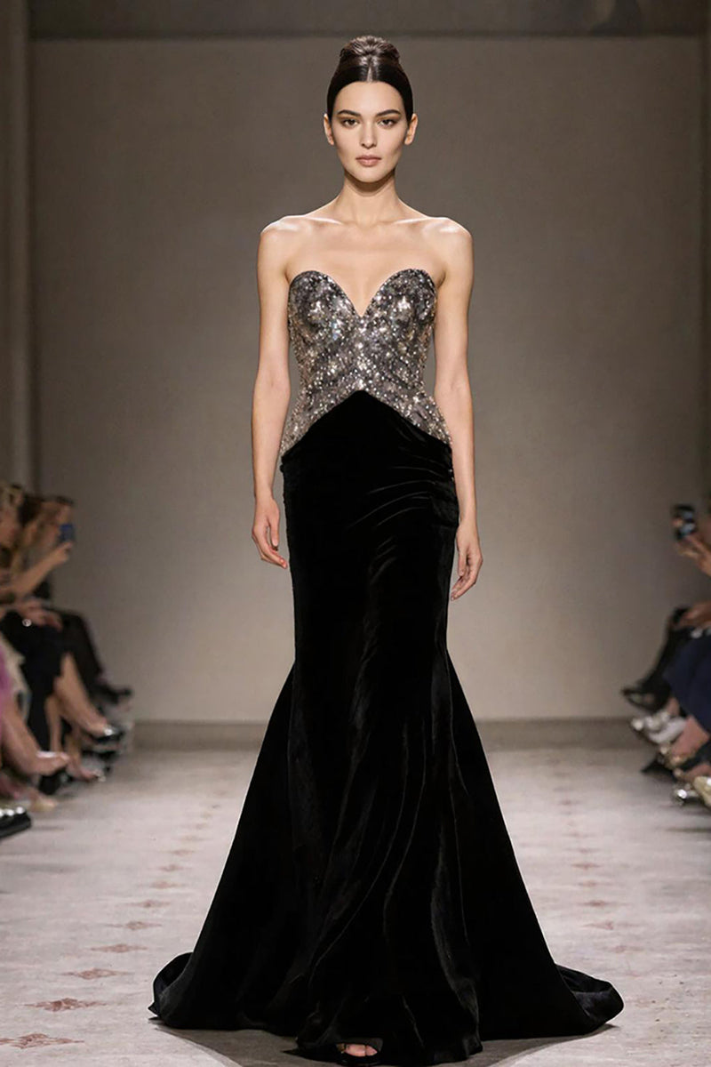 Laden Sie das Bild in den Galerie-Viewer, Glitzerndes Meerjungfrauen Trägerloses Schwarzes Abendkleid aus Samt