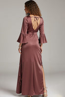 Laden Sie das Bild in den Galerie-Viewer, Kaffee Satin Etui Langes Abendkleid mit V-Ausschnitt und Schlitz
