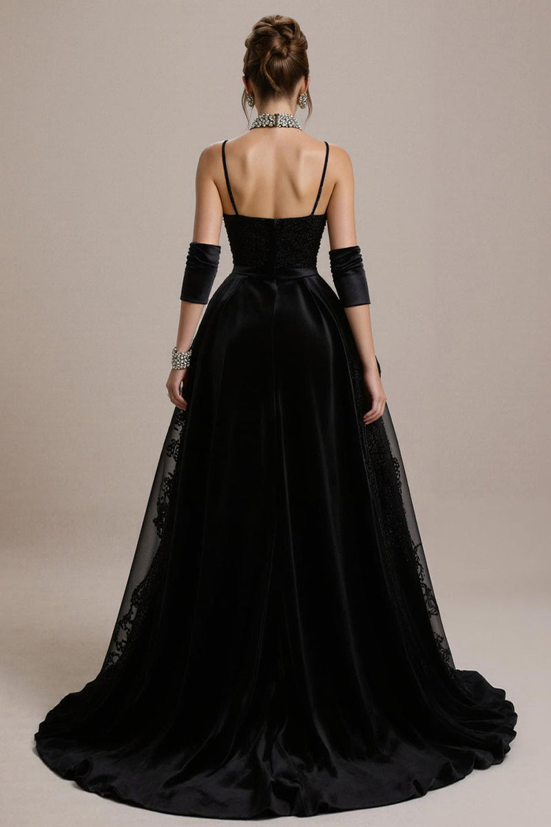 Laden Sie das Bild in den Galerie-Viewer, Schwarzes A-Linie Ballkleid aus Spitze mit Applikationen