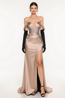 Laden Sie das Bild in den Galerie-Viewer, Champagner Etui Satin Schulterfreies Ballkleid