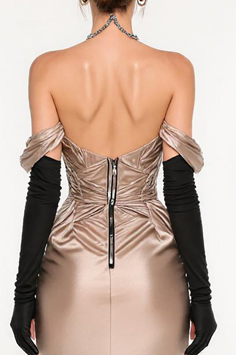 Laden Sie das Bild in den Galerie-Viewer, Champagner Etui Satin Schulterfreies Ballkleid