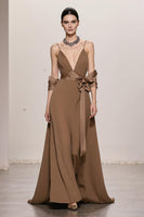 Laden Sie das Bild in den Galerie-Viewer, Terrakotta A-Linie Spaghettiträger Langes Ballkleid mit Schleife