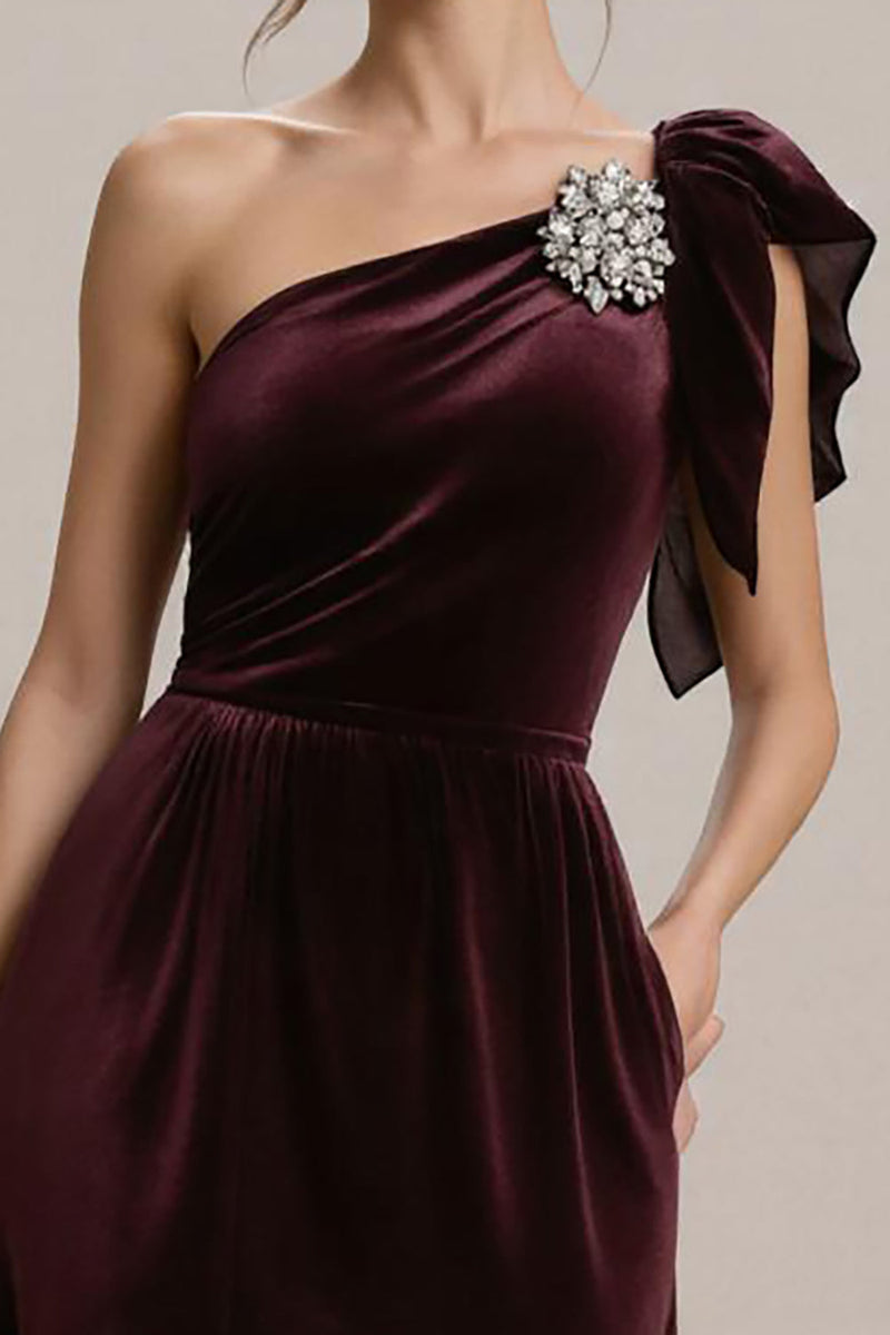 Laden Sie das Bild in den Galerie-Viewer, Burgundy Eine Schulter A-Linien Abendkleid mit Rüschen