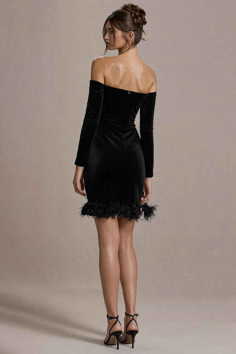 Laden Sie das Bild in den Galerie-Viewer, Schwarzes Schulterfreies Kurzes Cocktailkleid aus Samt mit Ärmeln