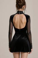 Laden Sie das Bild in den Galerie-Viewer, Glitzerndes Schwarzes Kurzes Cocktailkleid aus Samt mit Perlen und Ärmeln