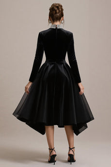 Schwarzes A-Linie Midi Cocktailkleid aus Samt mit Ärmeln