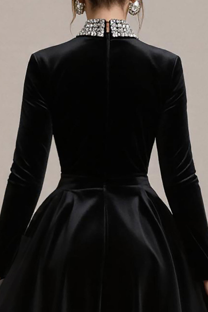 Laden Sie das Bild in den Galerie-Viewer, Schwarzes A-Linie Midi Cocktailkleid aus Samt mit Ärmeln