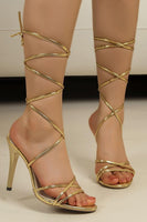 Laden Sie das Bild in den Galerie-Viewer, Golden Gladiator Riemchen Sandalen mit Stiletto-Absatz mit offener Zehenpartie