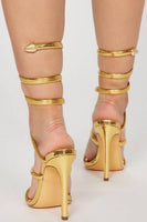 Laden Sie das Bild in den Galerie-Viewer, Glitzernde Goldene Metallic Riemchensandalen mit Stiletto Absatz