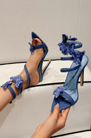 Laden Sie das Bild in den Galerie-Viewer, Blaue Riemchen Stiletto Sandalen mit hohen Absätzen und Schmetterlingen