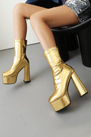 Laden Sie das Bild in den Galerie-Viewer, Schwarze Plateaustiefeletten mit runder Zehenpartie und klobigen Absatz