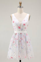 Laden Sie das Bild in den Galerie-Viewer, Glitzerndes Geblümtes Weißes Rückenfreies Pailletten Cocktailkleid mit V-Ausschnitt in A-Linie