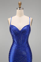 Laden Sie das Bild in den Galerie-Viewer, Königsblaues Perlen Meerjungfrauen Spaghettiträger Korsett Langes Abschlussballkleid mit Schlitz