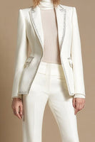 Laden Sie das Bild in den Galerie-Viewer, 2-teilige Glitzernde Weiße Ballanzüge mit Spitzrevers und Perlenstickerei