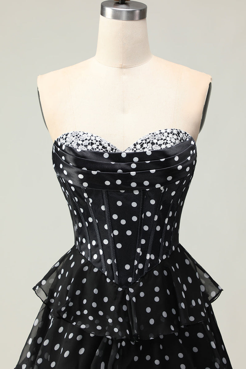 Laden Sie das Bild in den Galerie-Viewer, Schwarz-weißes Langes Trägerloses Gestuftes A-Linie Korsett Polka Dots Ballkleid mit Rüschen