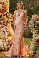 Laden Sie das Bild in den Galerie-Viewer, Glitzerndes Blush Meerjungfrauen Neckholder Langes Ballkleid mit Pailletten Schlitz und großer Schleife