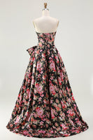 Laden Sie das Bild in den Galerie-Viewer, Schwarzes Rosa Blumen A Linie Trägerloses Bedrucktes Langes Ballkleid mit Schleife