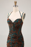 Laden Sie das Bild in den Galerie-Viewer, Dunkelgrünes Spaghettiträger Burnout Samt Korsett Rüschen Brautjungfernkleid