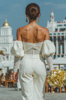 Laden Sie das Bild in den Galerie-Viewer, Schulterfreie Geraffte Weiße Spitze Hochzeits Jumpsuits