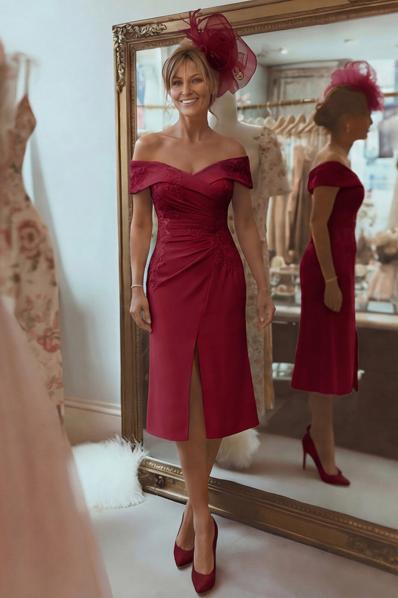 Laden Sie das Bild in den Galerie-Viewer, Blush Rosa Etui Schulterfreies Kleid für die Brautmutter mit Schlitz