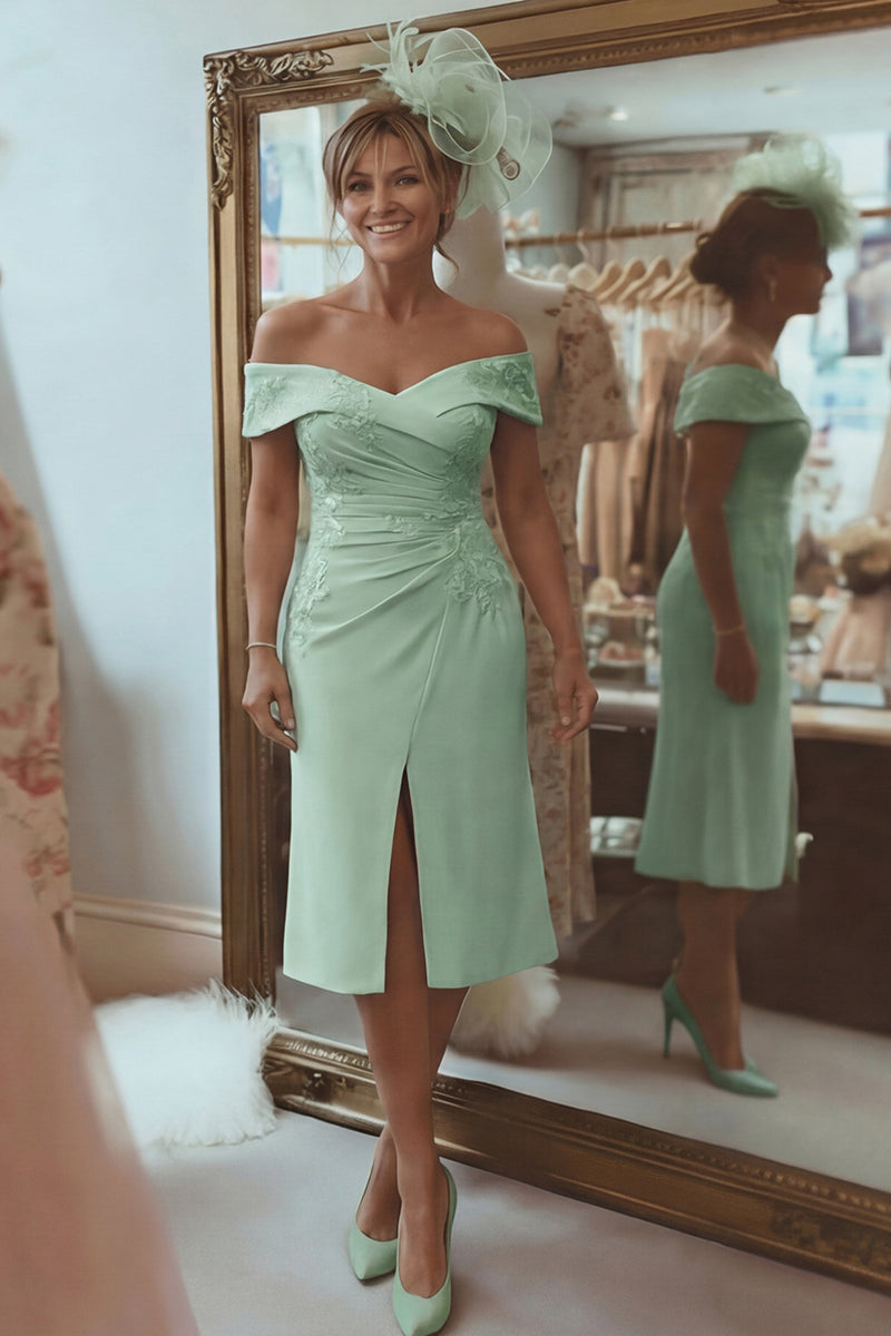 Laden Sie das Bild in den Galerie-Viewer, Blush Rosa Etui Schulterfreies Kleid für die Brautmutter mit Schlitz