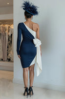 Laden Sie das Bild in den Galerie-Viewer, Schwarzes Figurbetontes Midikleid für die Brautmutter mit Schleife