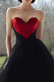 Schwarzes und Rotes Herzausschnitt Ballkleid aus Tüll in A-Linie