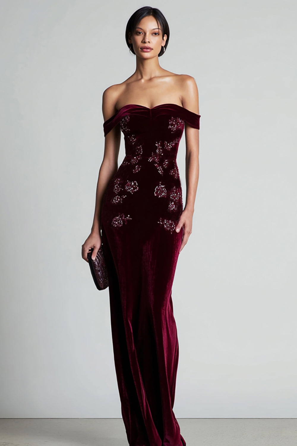 Schulterfreies Burgundy Ballkleid aus Samt mit Perlen